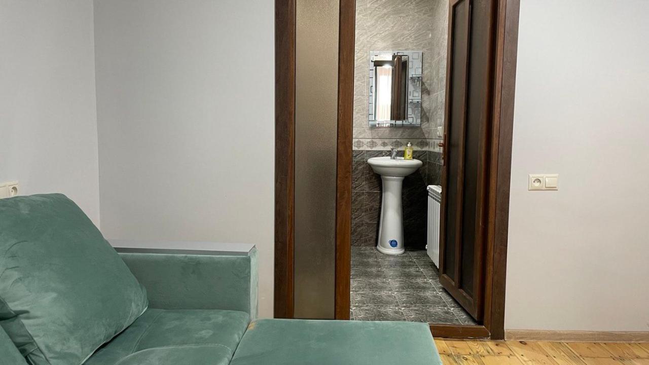Ashtarak Garden GuestHouse Zimmer foto